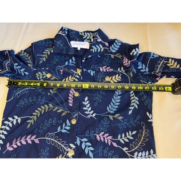 Foxcroft NYC Embroidered Botanical Button-Up Shirt Size 12 - Picture 7 of 9